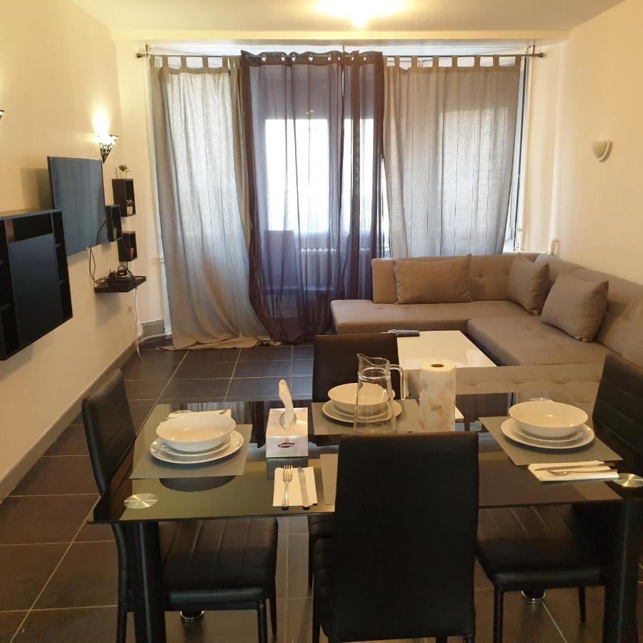 Appartement T2 Courte Duree Coup De Coeur Toute A 5 Minutes Saint-Etienne  Exteriör bild